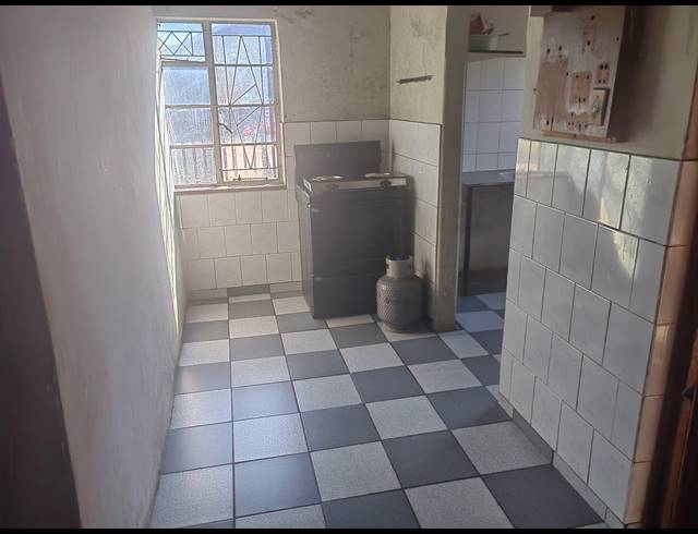 4 BEDROOM HOUSE FOR SALE IN PRETORIA WEST